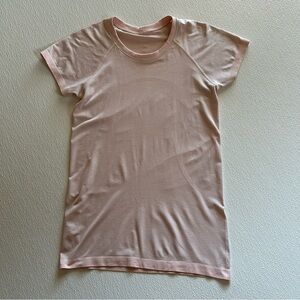 Lululemon Swiftly Tech Short Sleeve Soft Pink size 8